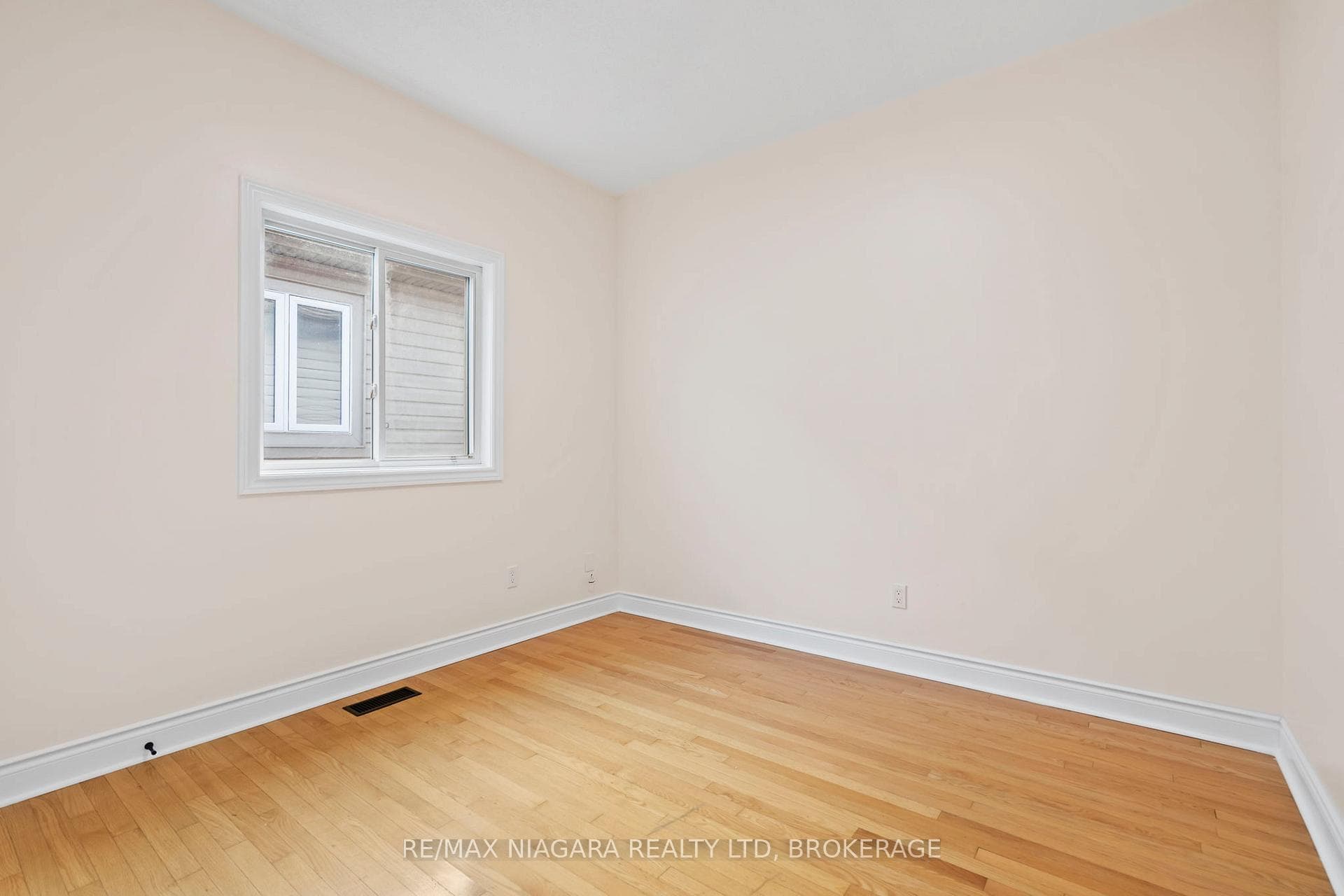 Huge Primary Bedroom