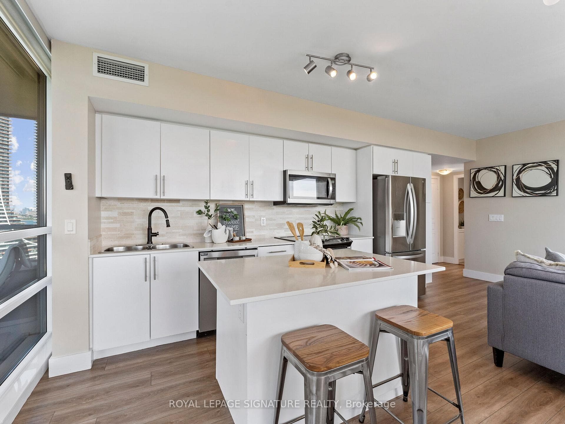2230 Lake Shore Boulevard Unit 1704 photo 16