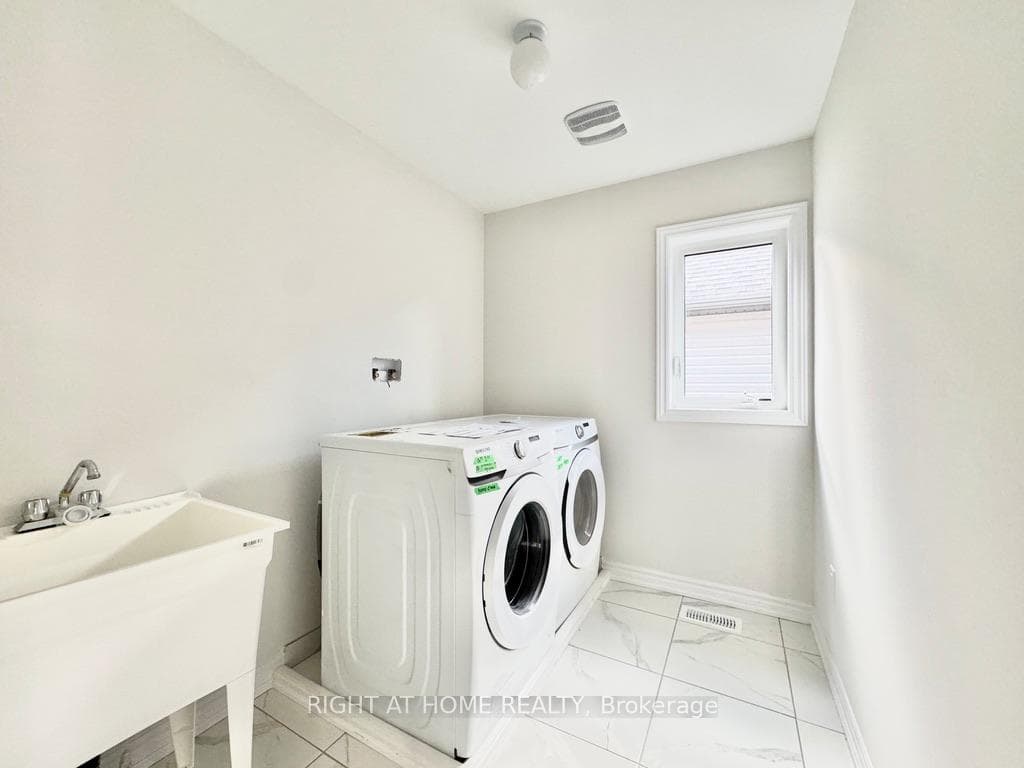 20 Durham Avenue photo 14