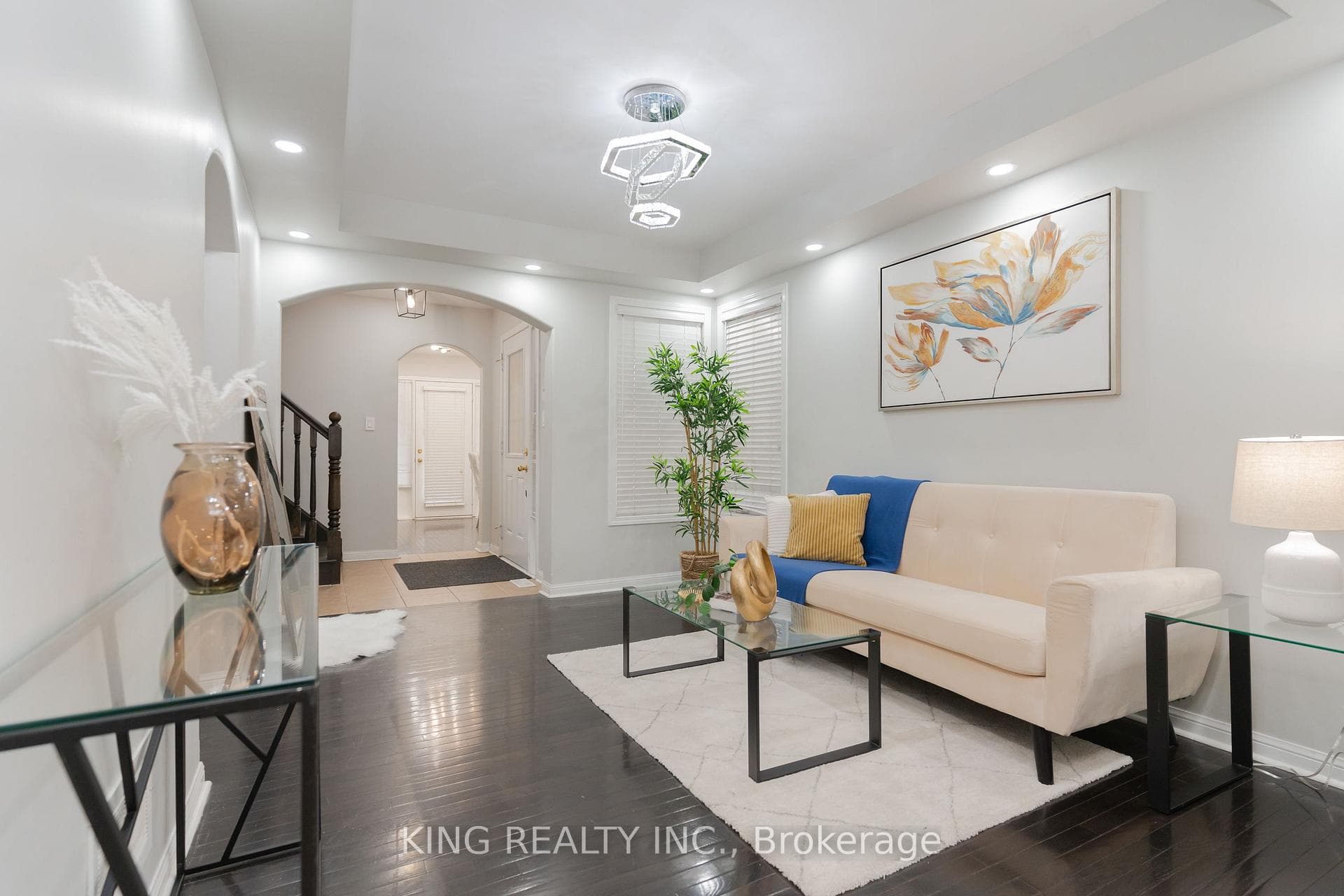 54 COACHLIGHT Crescent photo 6