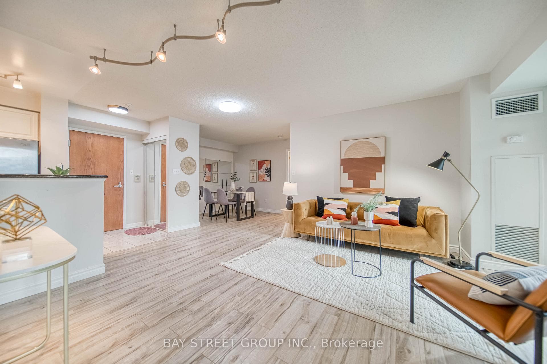 23 Lorraine Drive Unit 1109 photo 10