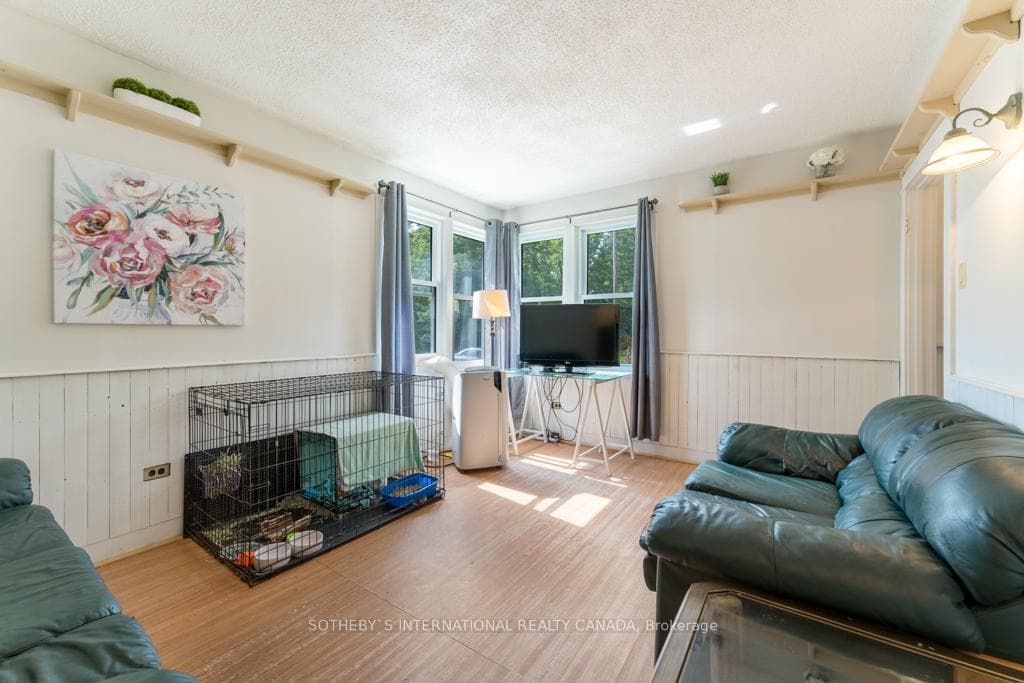 281 Phillip Street photo 6