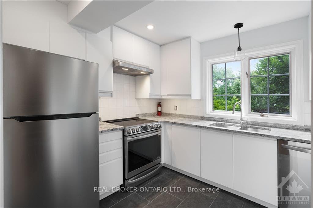 36 EMPRESS Avenue photo 10
