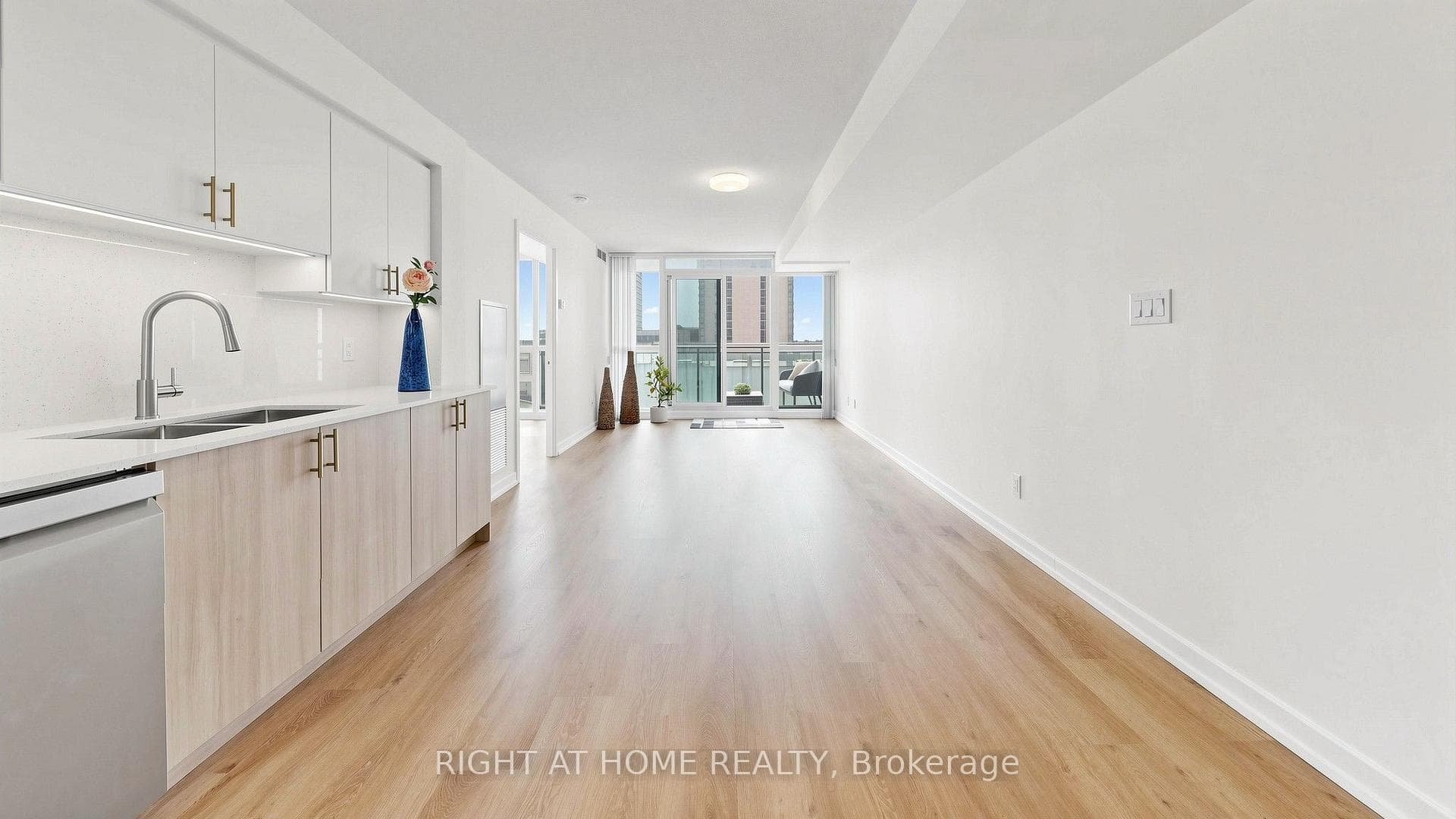 33 Bay Street Unit 609 photo 12