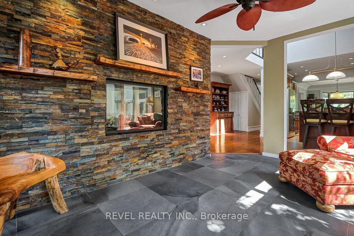 381 Third Avenue photo 21