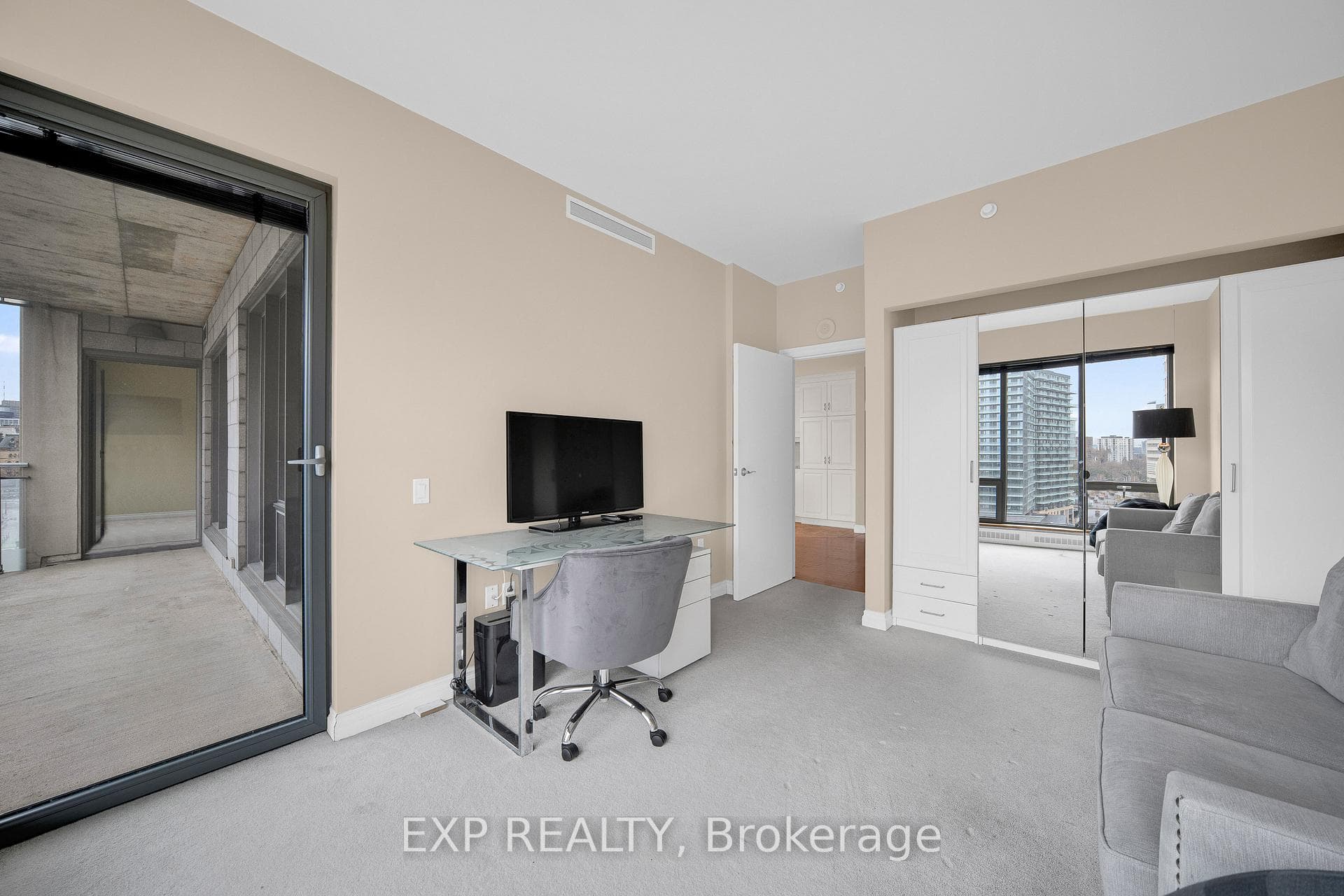 90 George Street Unit 1103 photo 17
