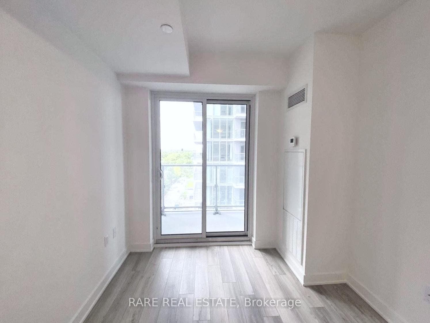 195 Redpath Avenue Unit 1113 photo 2
