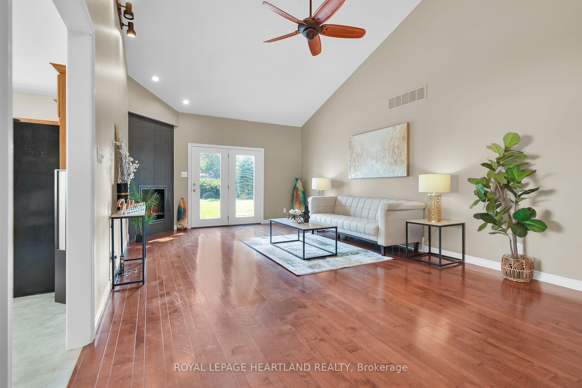 532 Carling Street photo 11