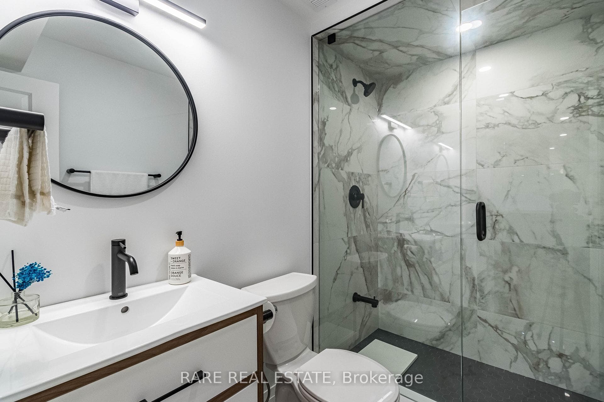 34 Hopevalley Crescent photo 36