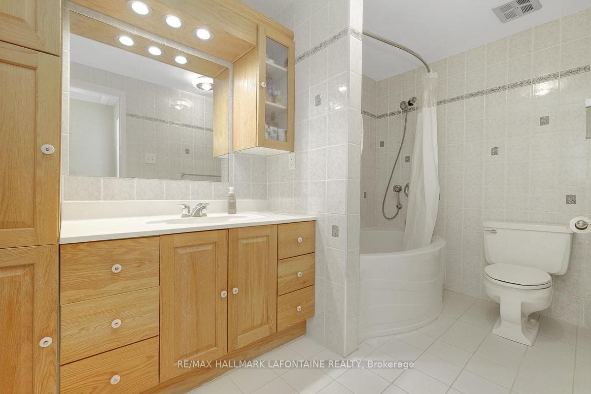 2 Bertona Street Unit 28 photo 24