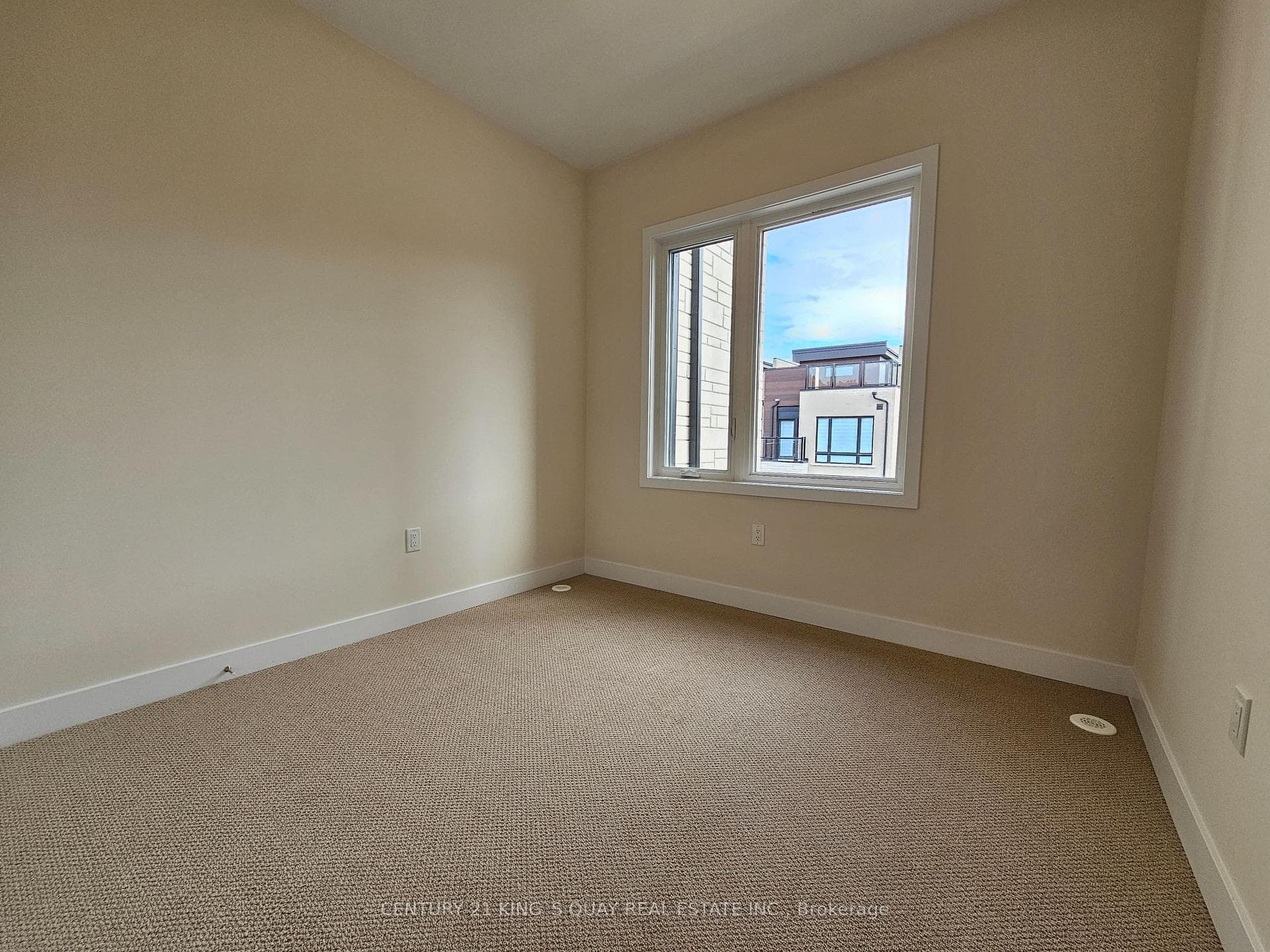 118 Credit Lane photo 9
