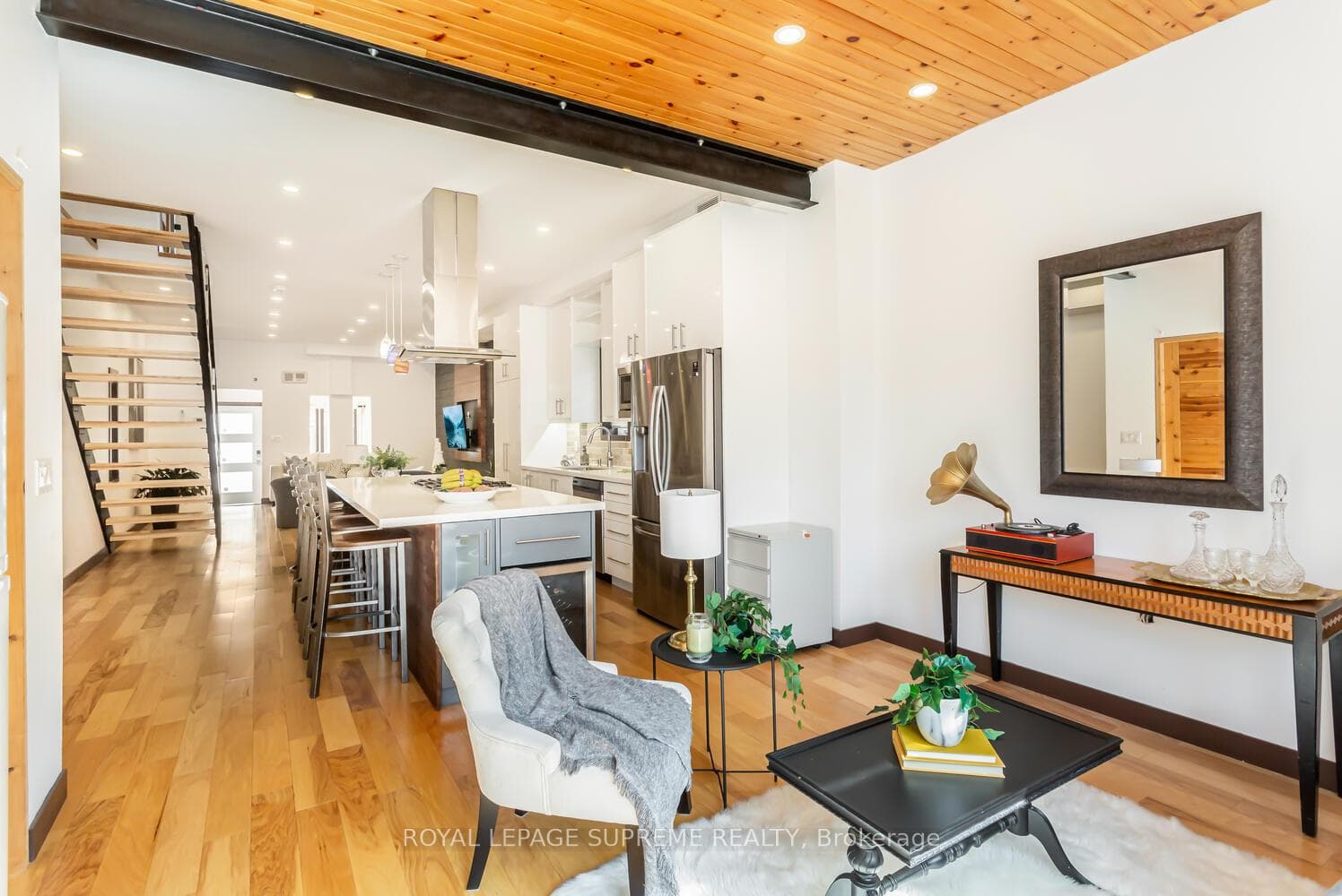 48 Greendale Avenue photo 14