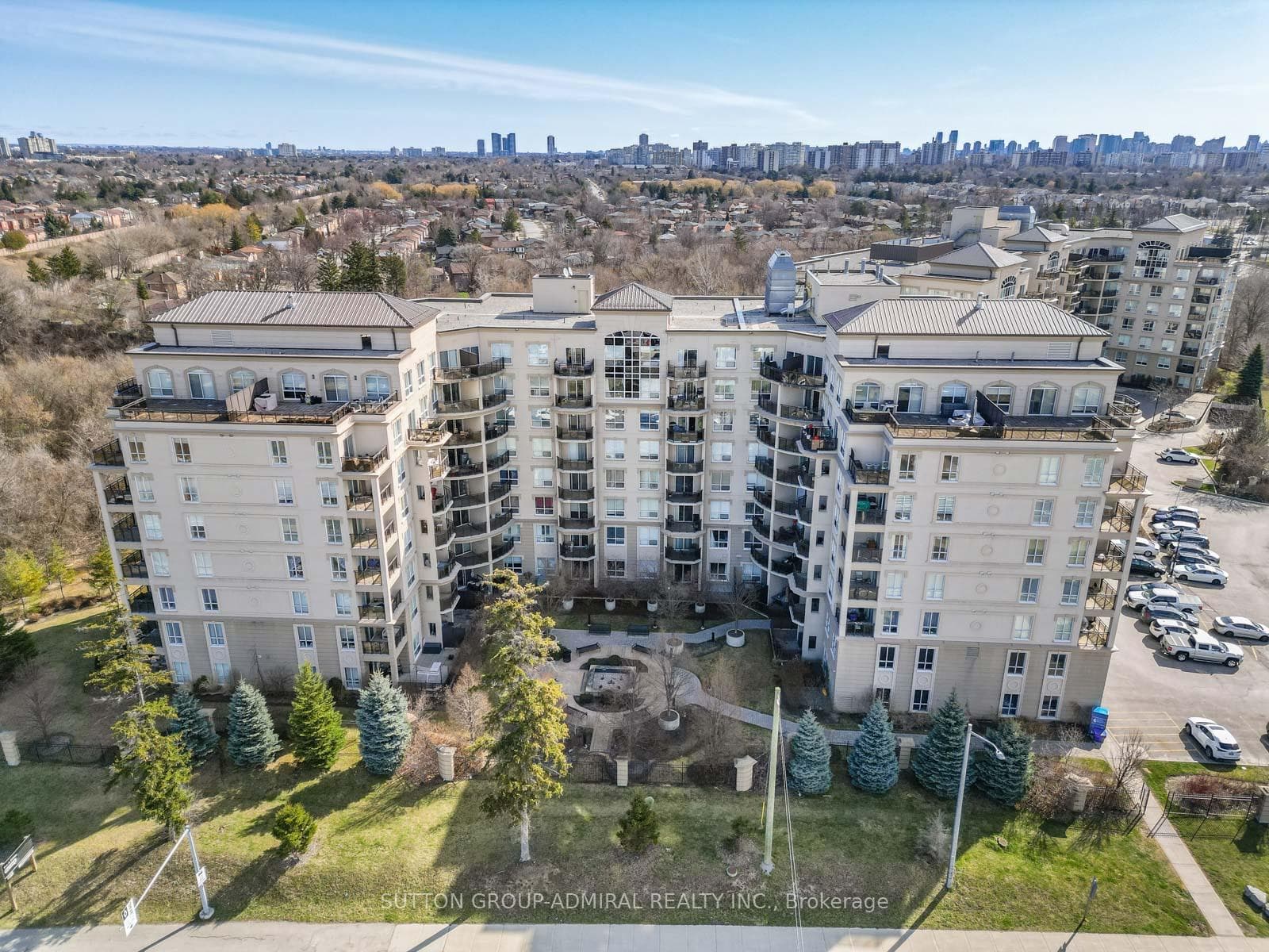 2 Maison Parc Court Unit 311 photo 20