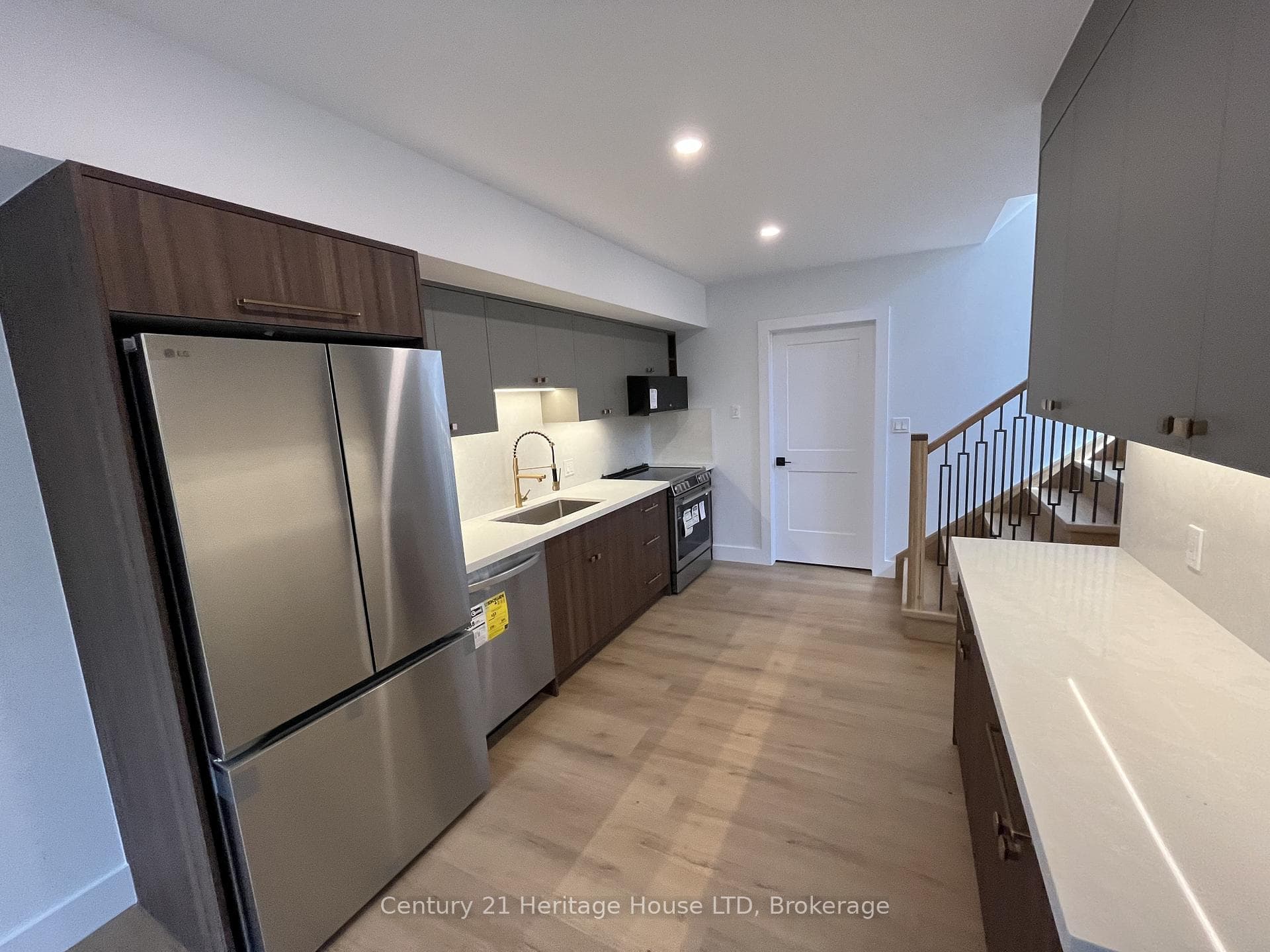 24A Valley Road photo 6