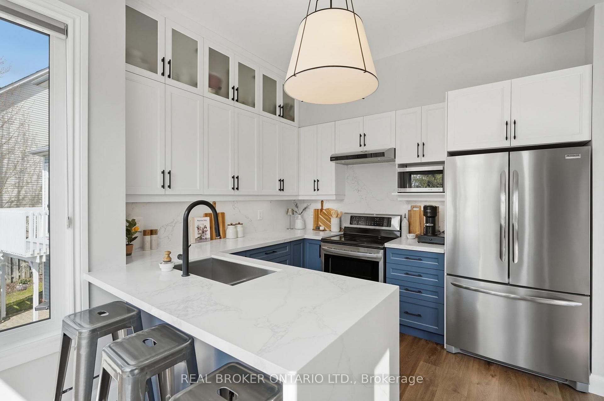 92 Mainprize Crescent photo 14
