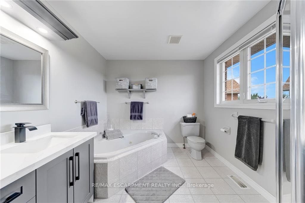 48 Hillgarden Drive photo 27
