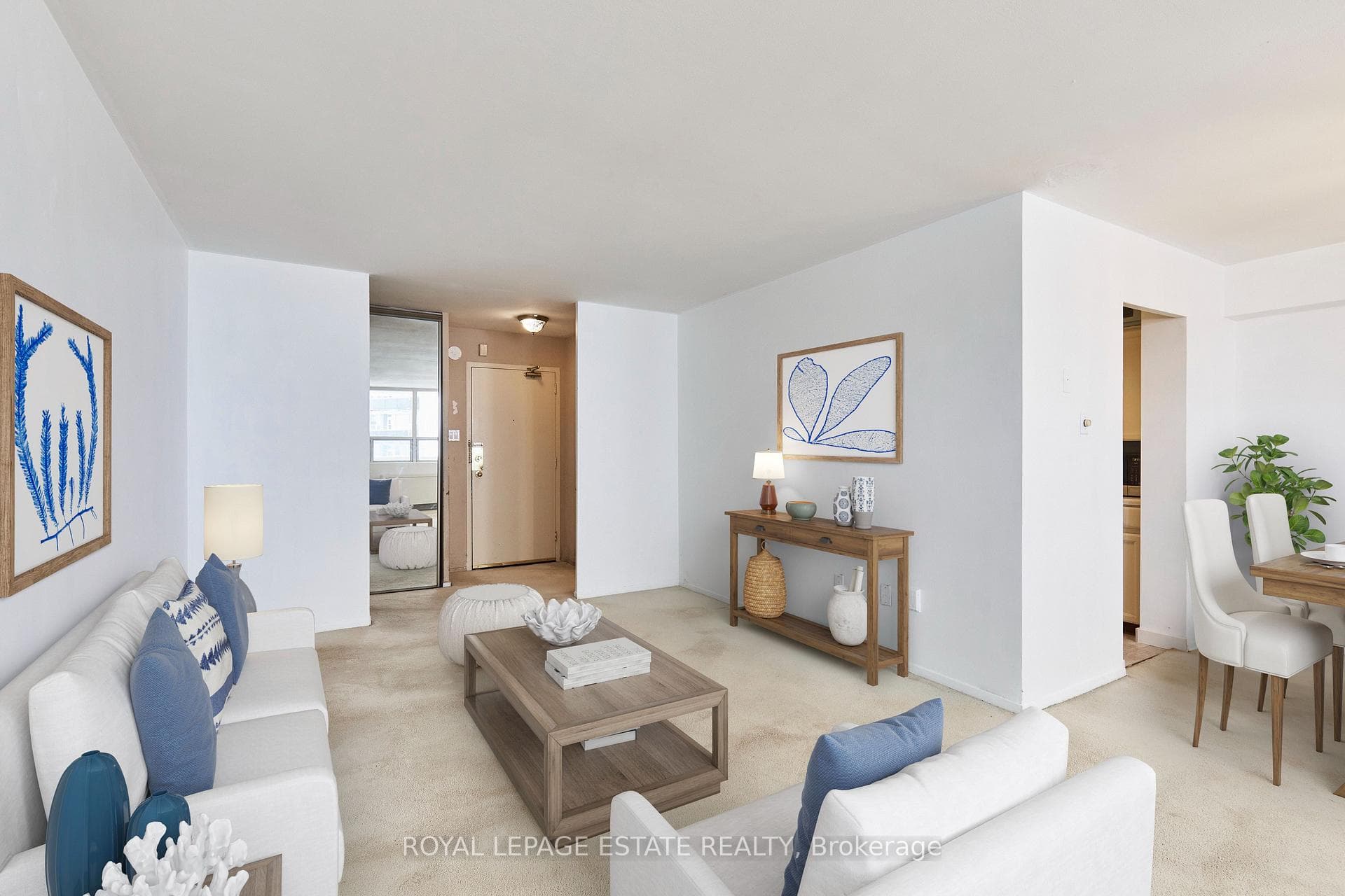 3420 Eglinton Avenue Unit 704 photo 1