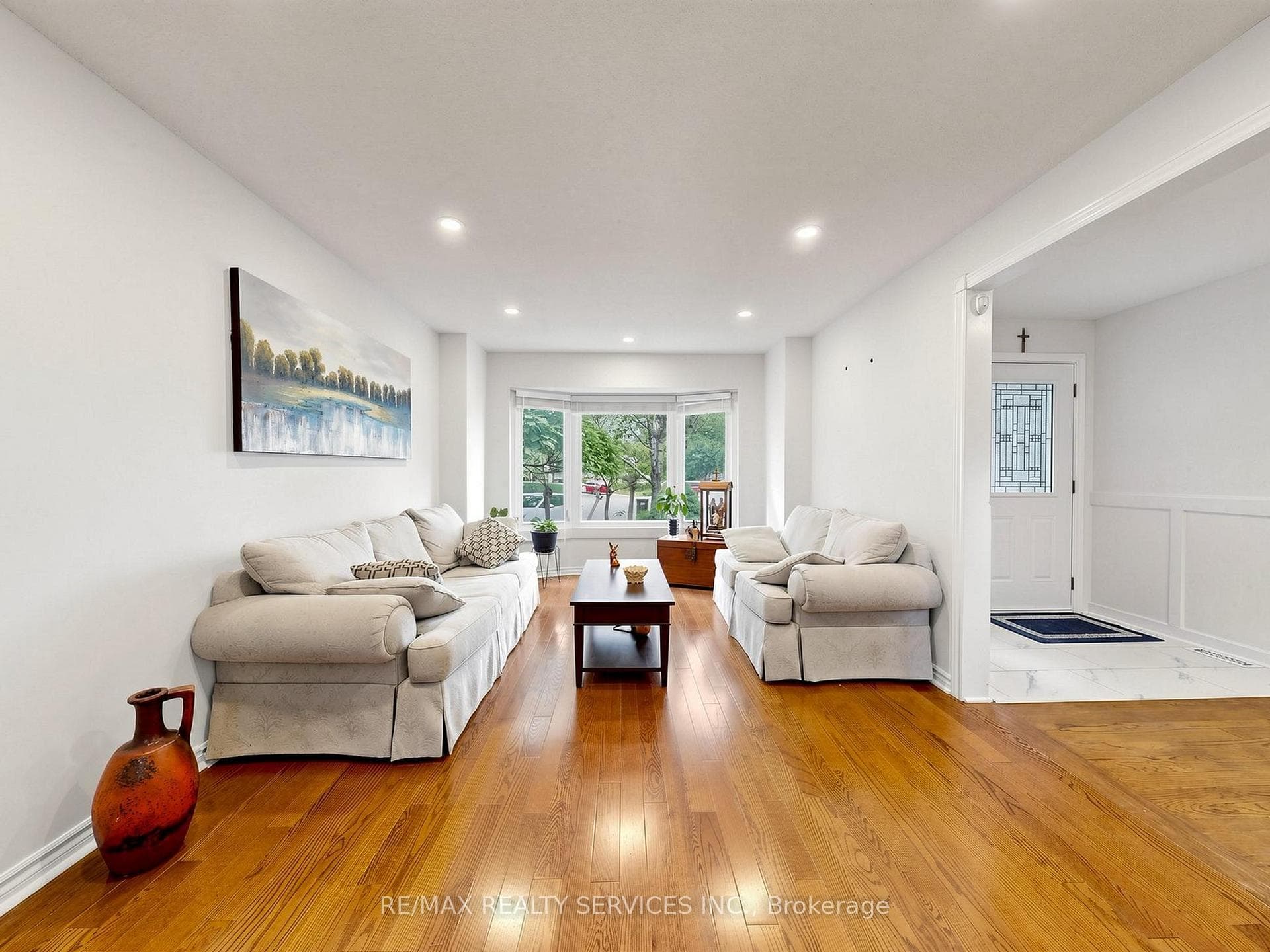 30 Mcgillivary Crescent photo 5