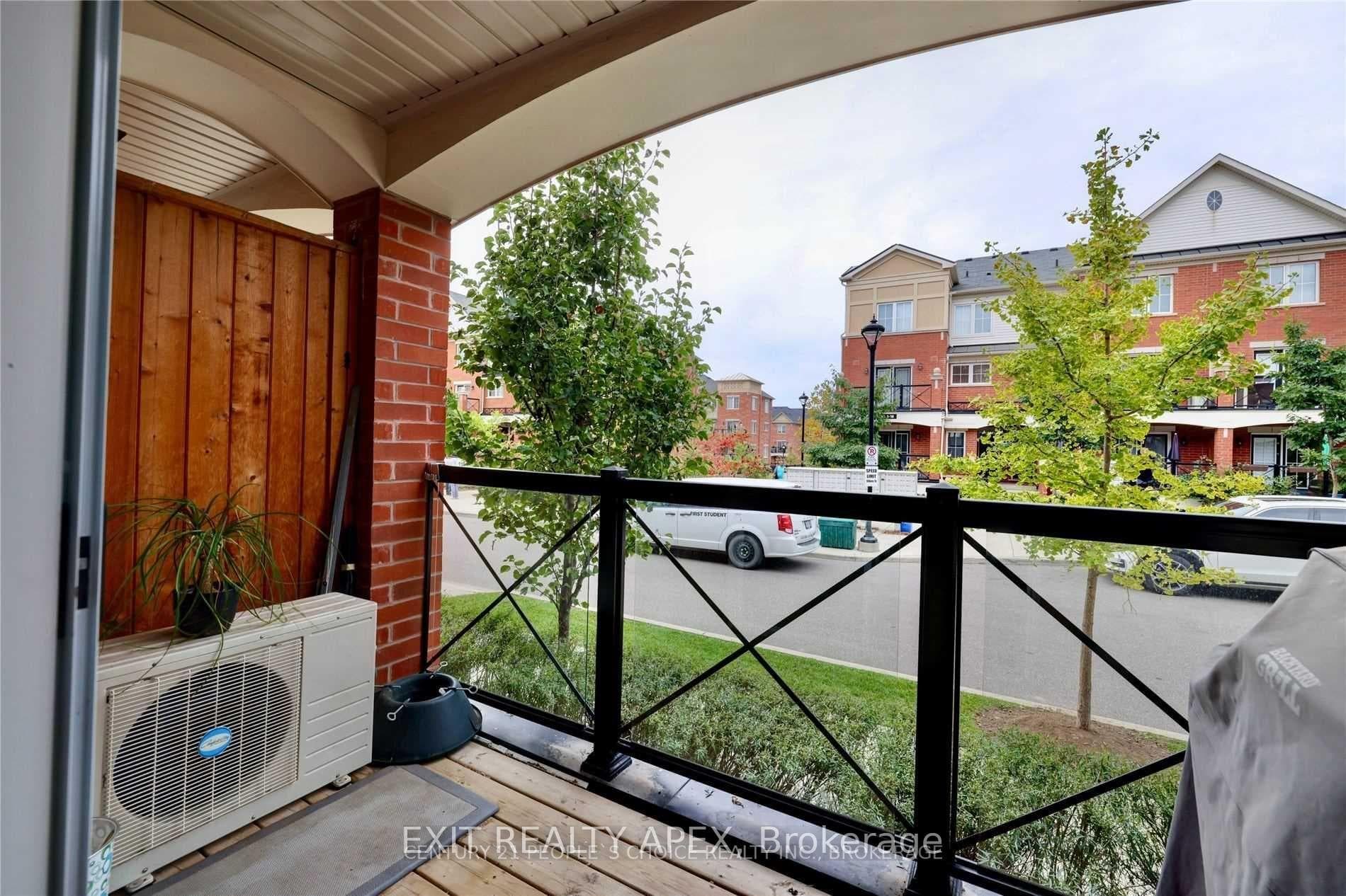 2504 Post Road Unit 19 photo 8