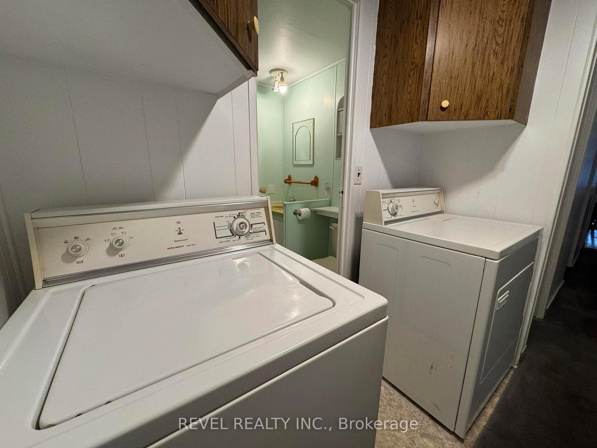 19 Bunker Avenue photo 12
