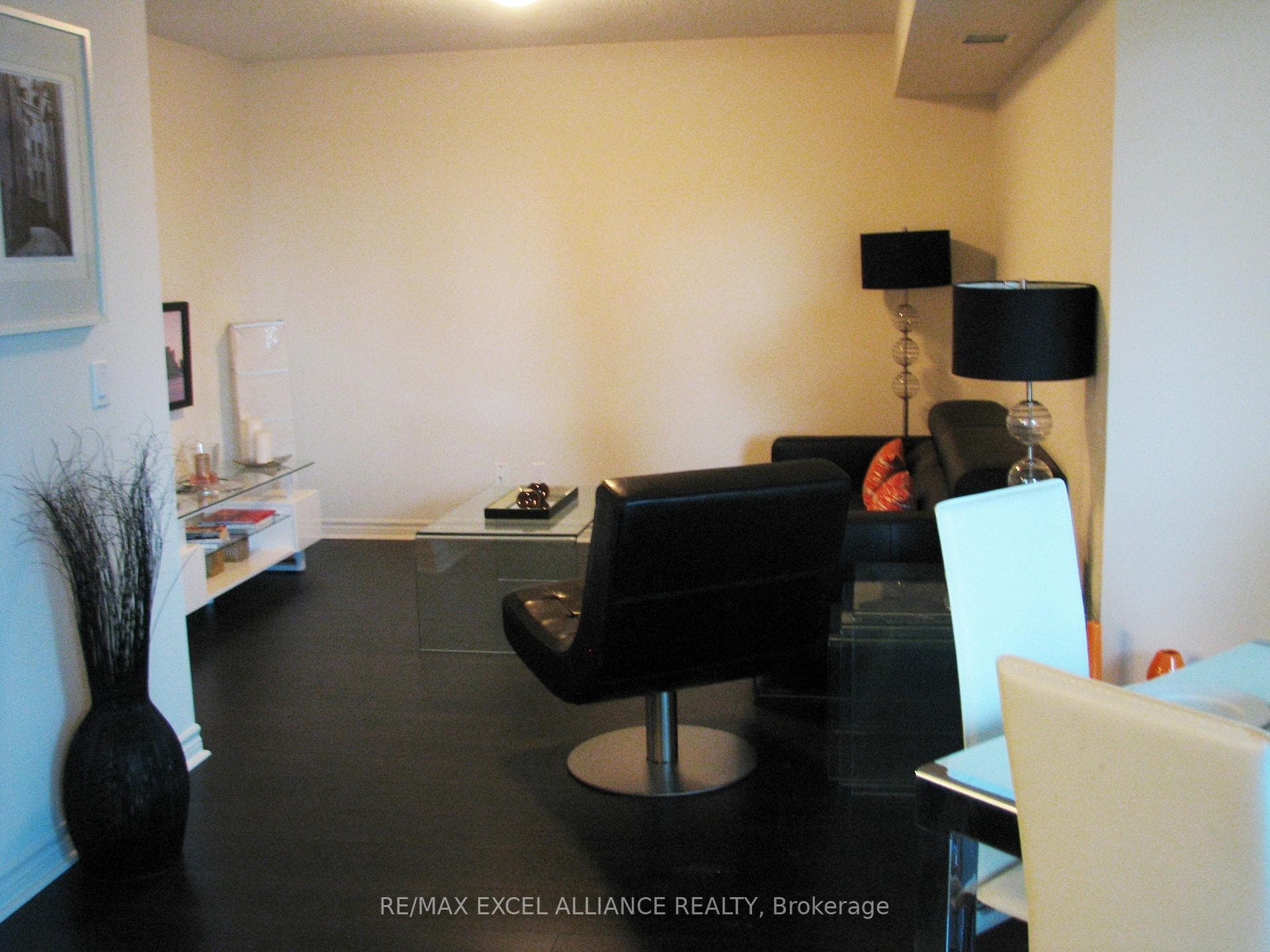 25 Lower Simcoe Street Unit 1501 photo 5