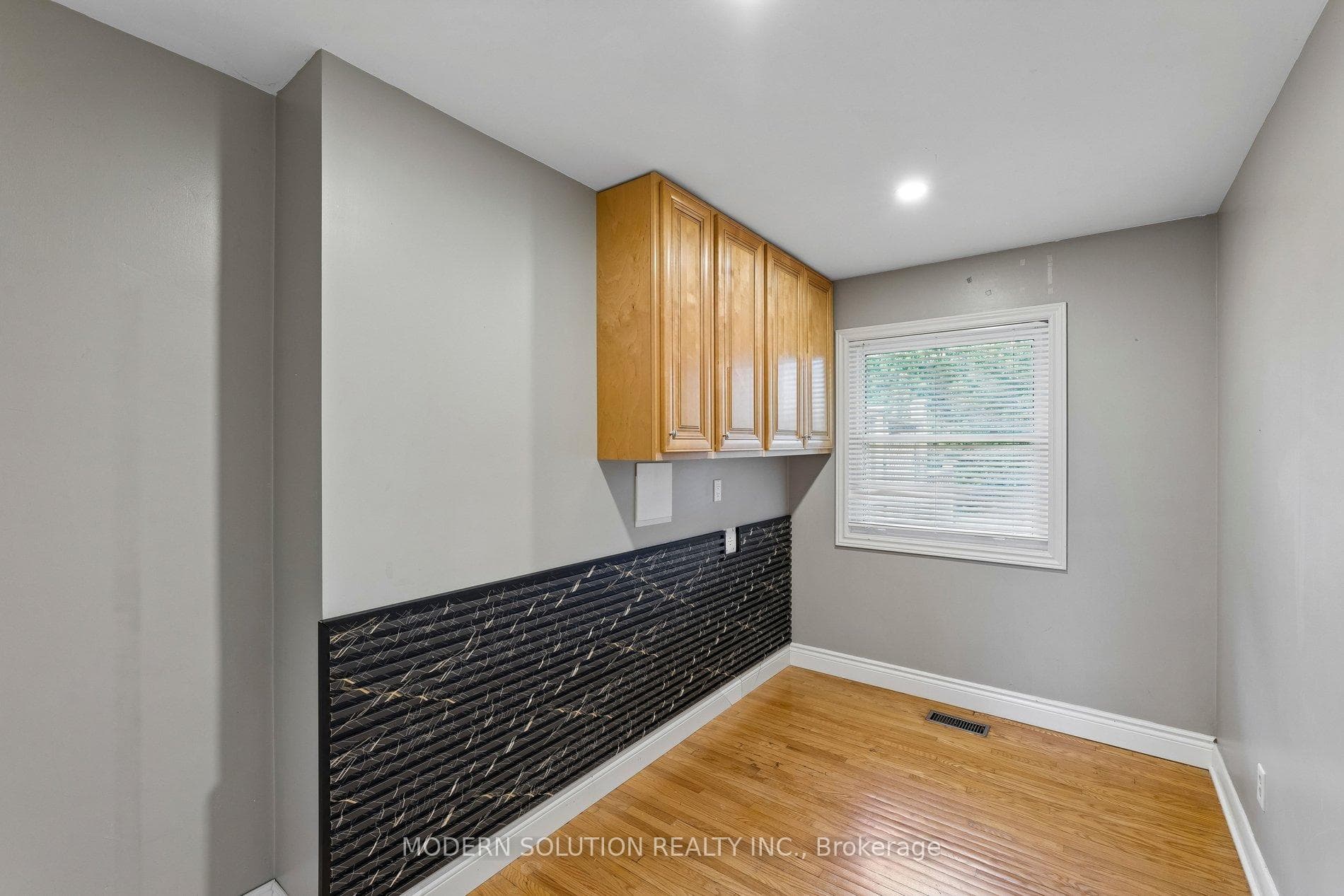 61 Godfrey Drive photo 18