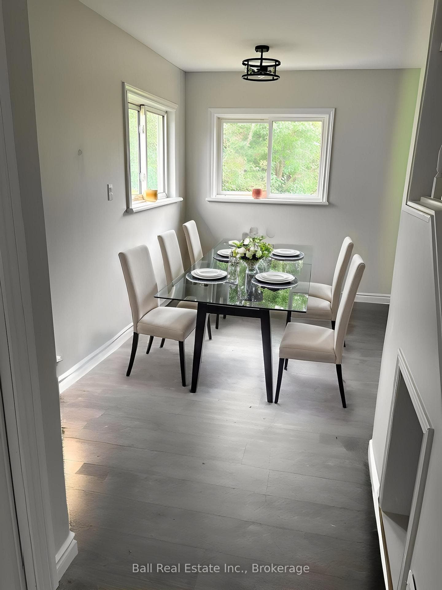 Virtually Staged Dinette