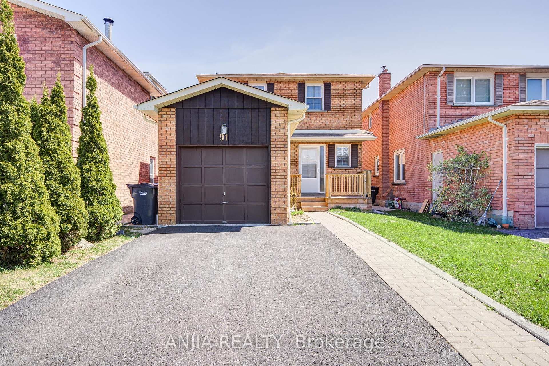 91 Dumfries Avenue photo 2