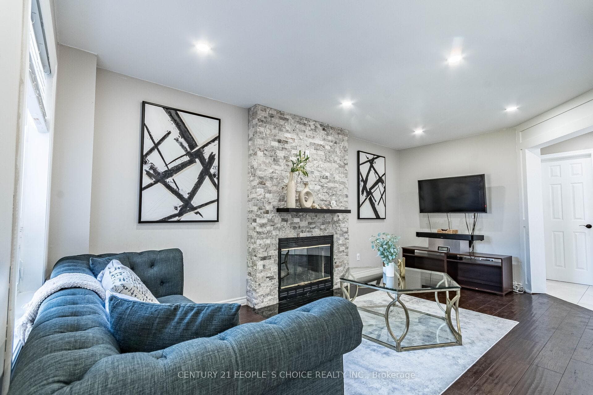 414 Cundles Road photo 19