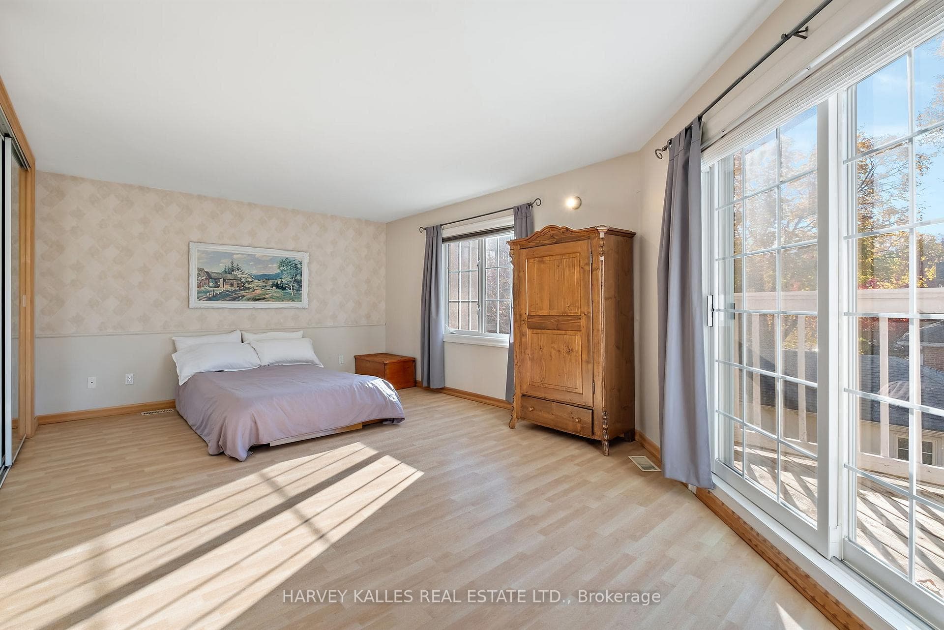 171 Parkhurst Boulevard photo 13
