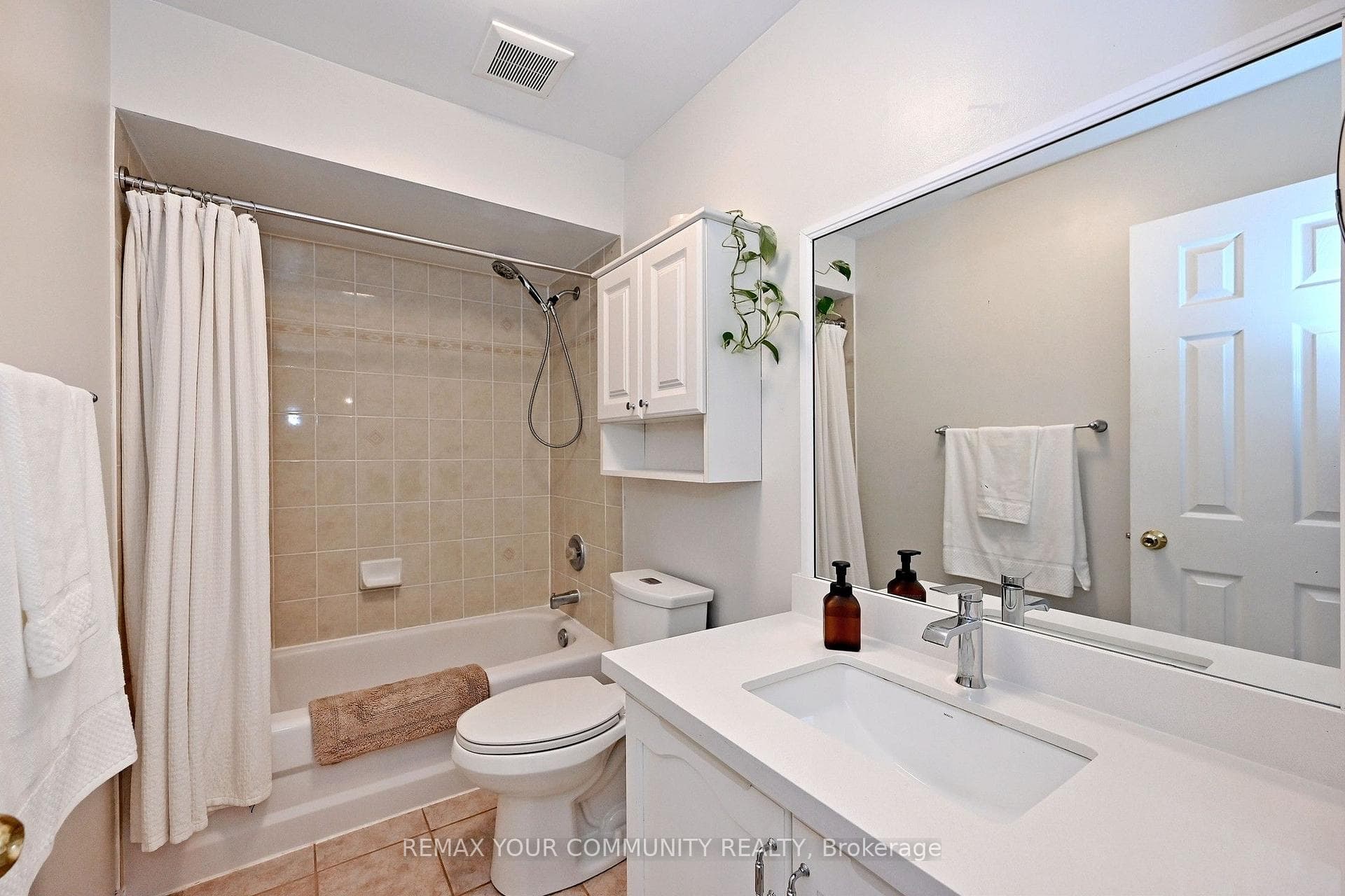 57 Hattie Court photo 32