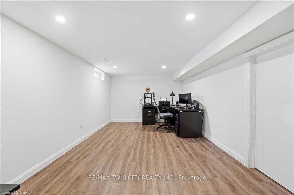 30 Allanton Boulevard photo 21
