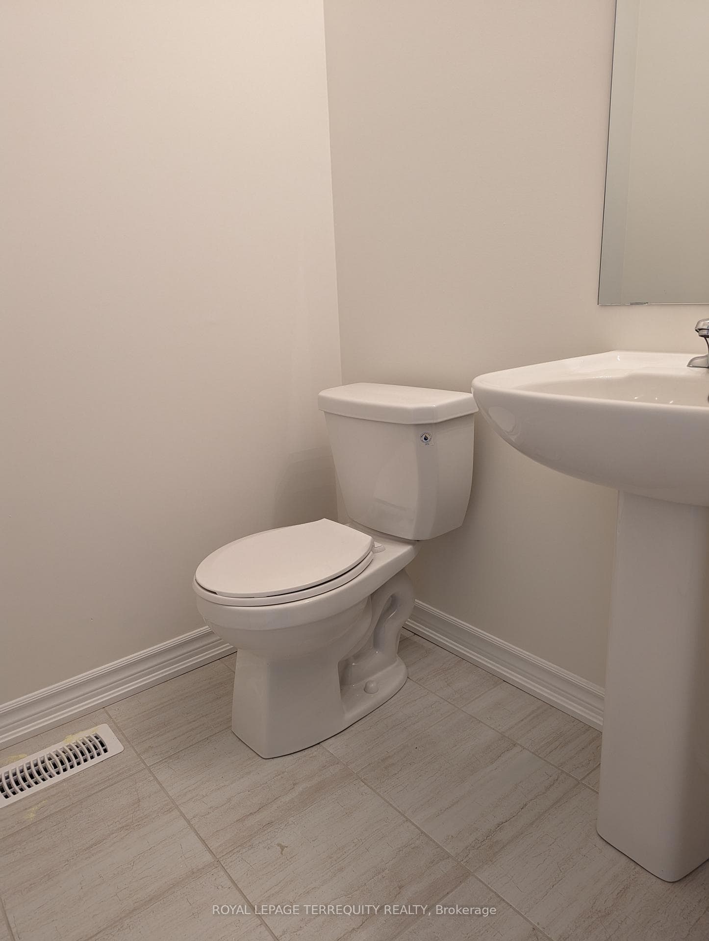 1131 Skyridge Boulevard photo 17