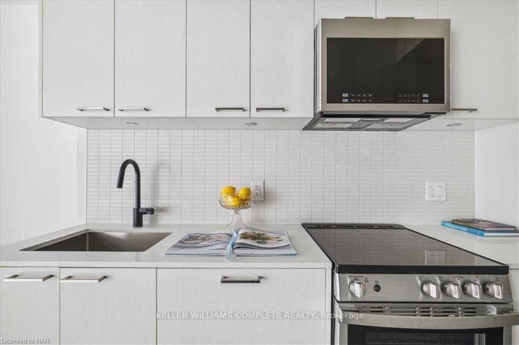 1808 ST CLAIR AVENUE WEST Avenue Unit 414 photo 16