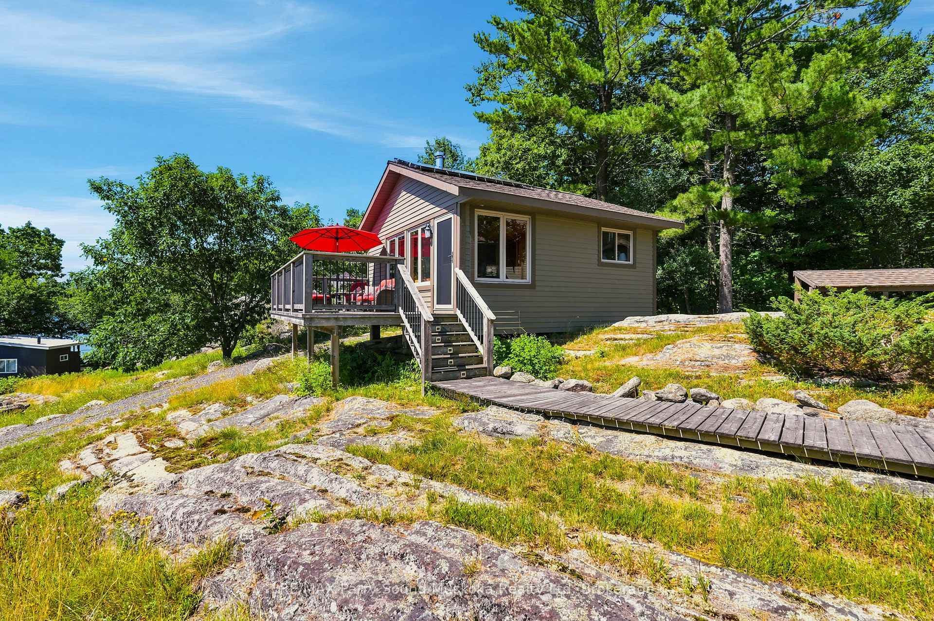 43 15C Island photo 13