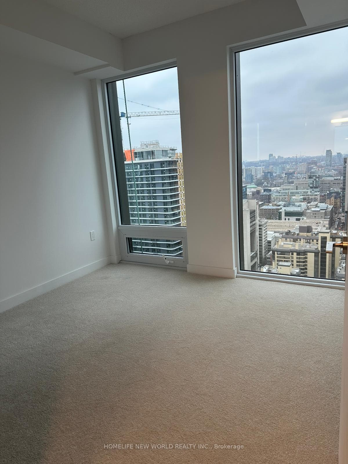 238 Simcoe Street Unit 3301 photo 10