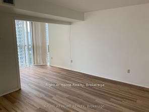 285 Enfield Place Unit 1210 photo 8