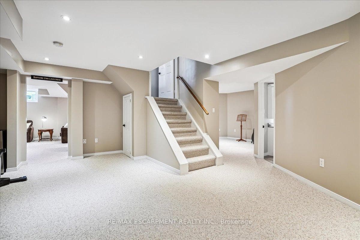 2127 Berwick Drive photo 26