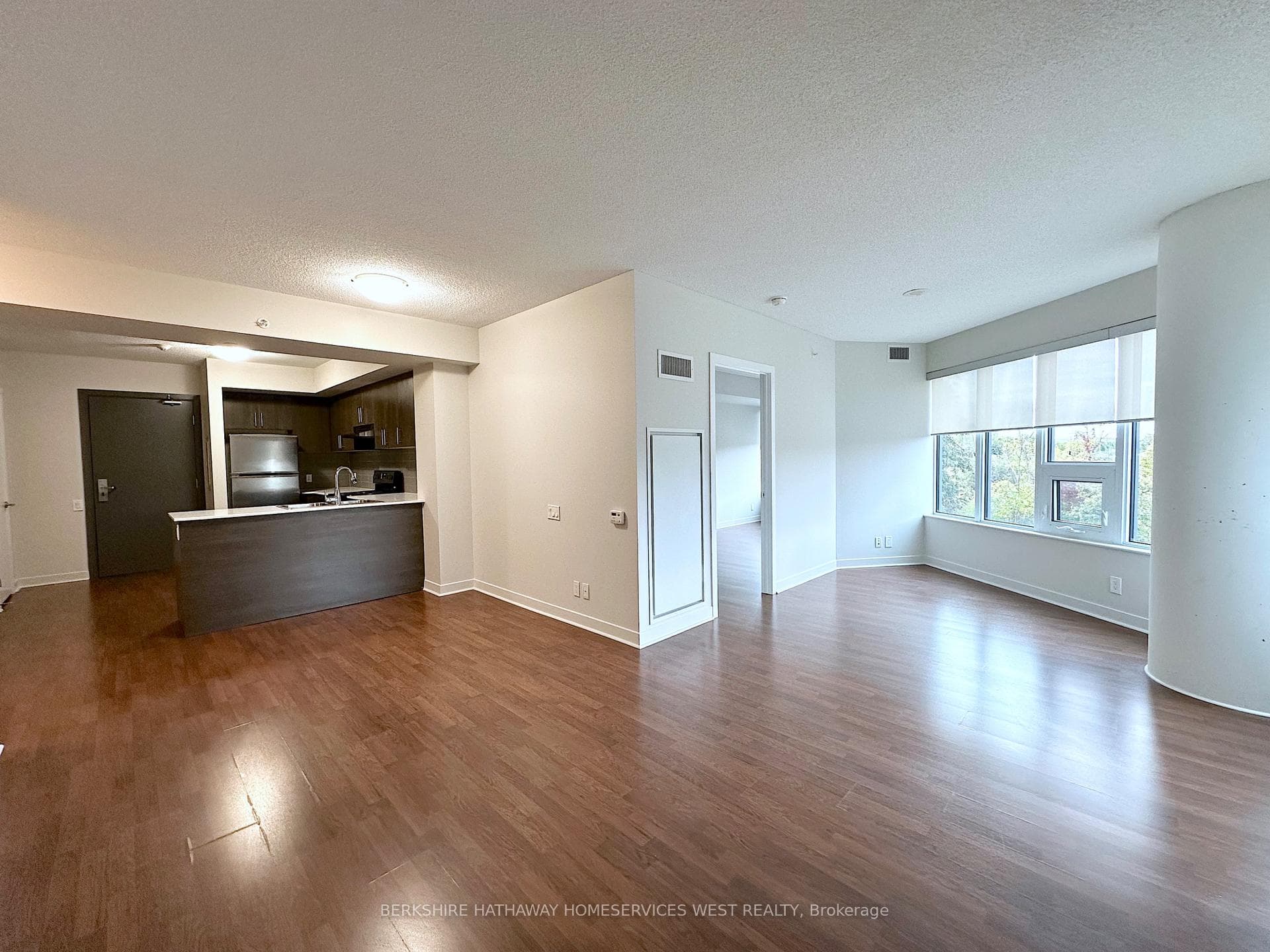 188 Clark Boulevard Unit 208 photo 3