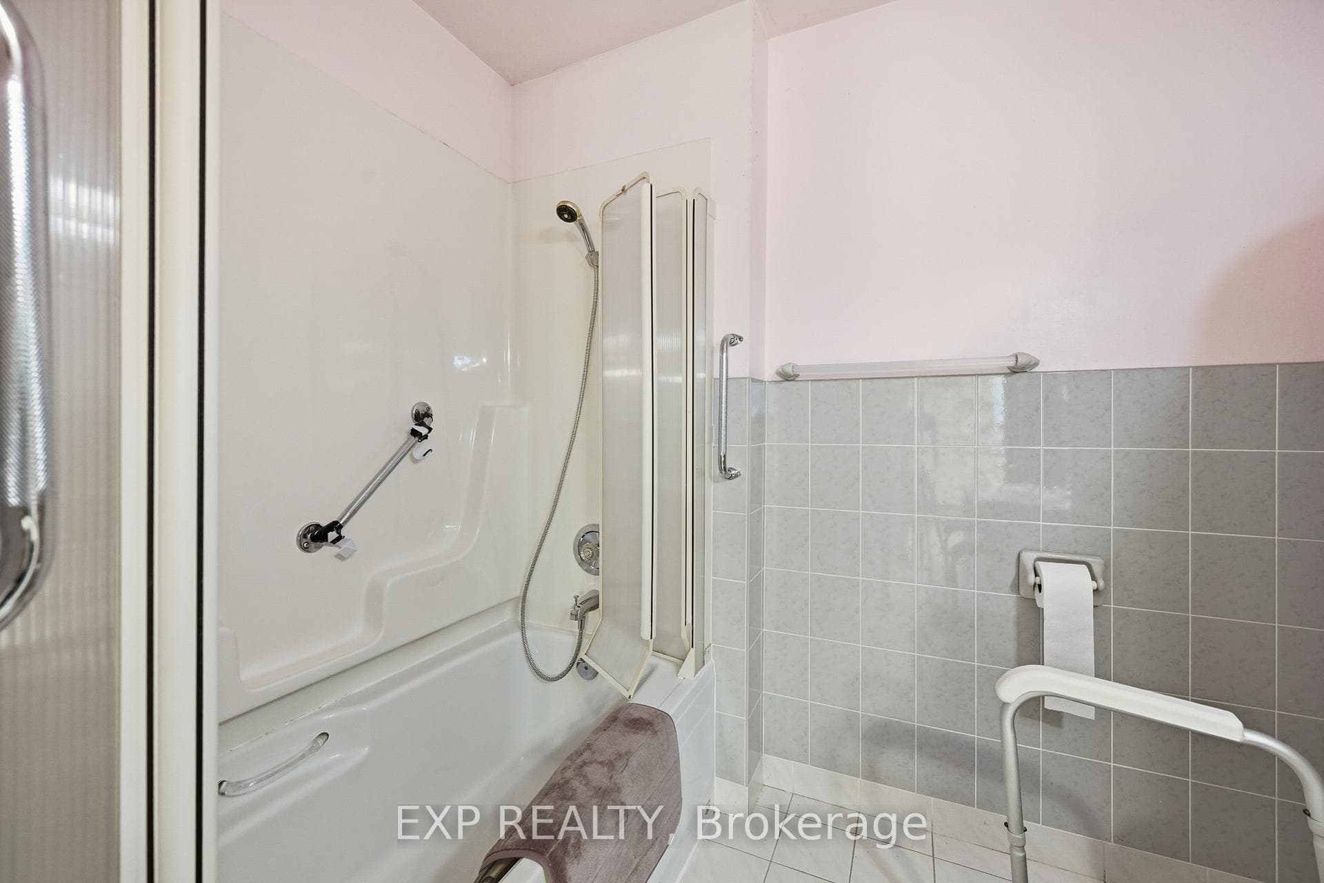 4741 First Avenue photo 24