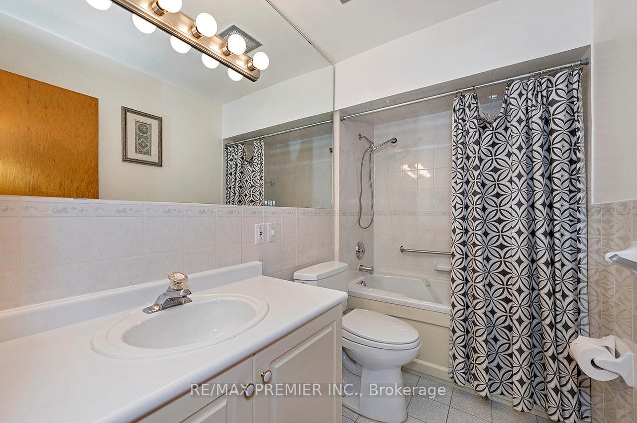 Main Level Bath