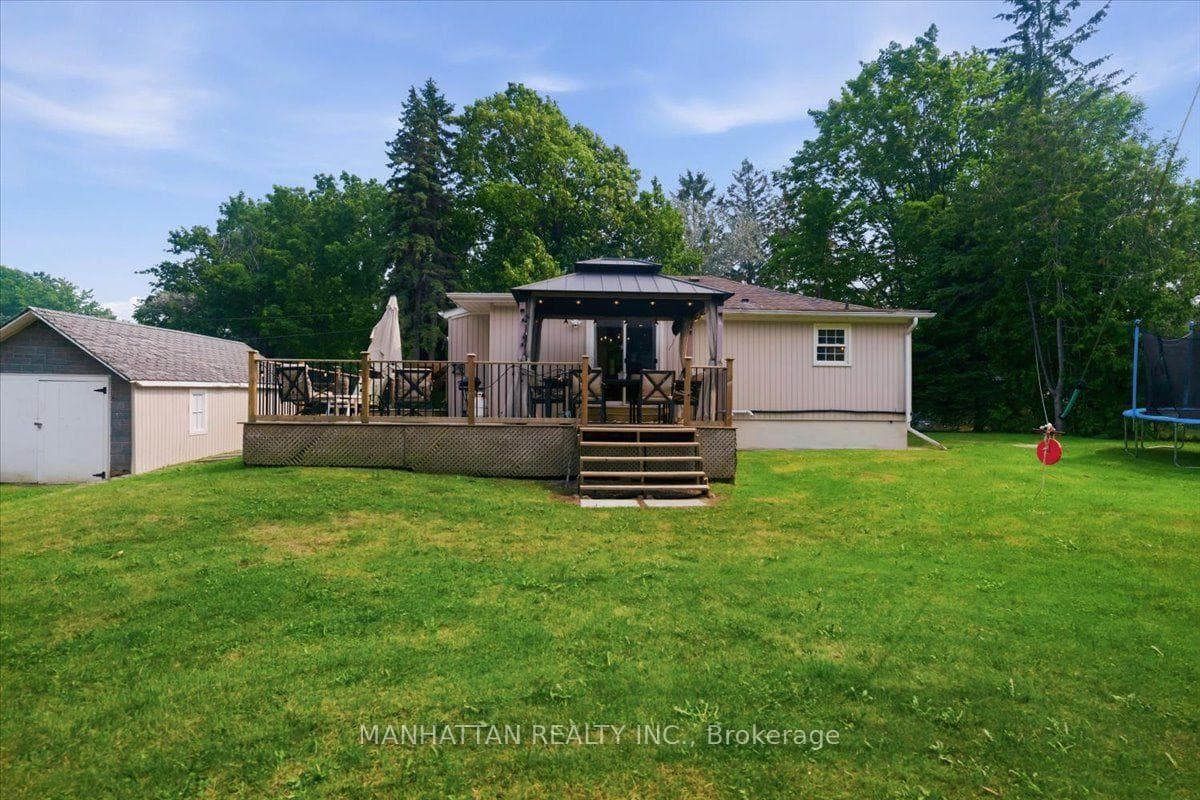 10 Victor Drive photo 30