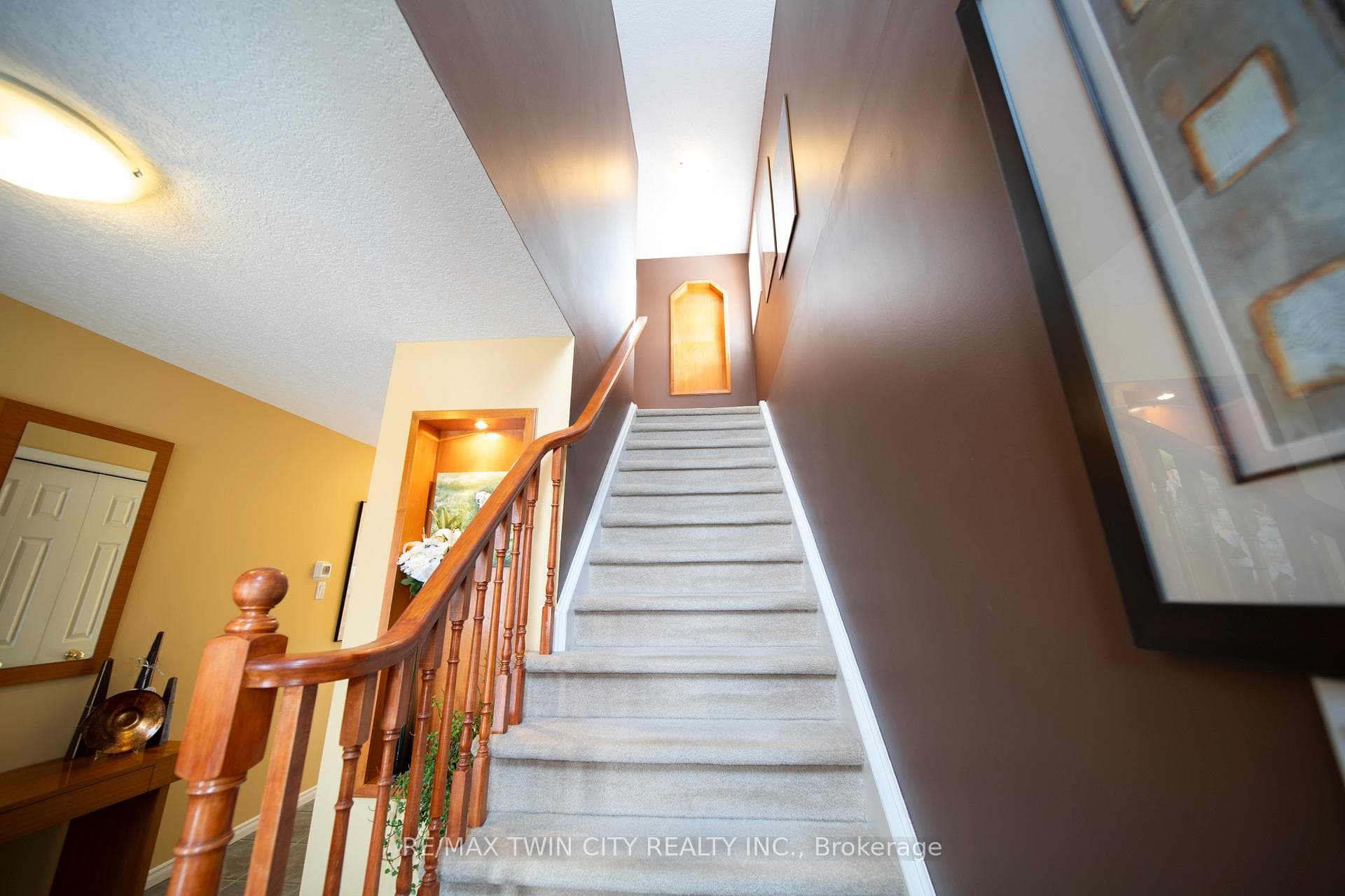 615 Inglis Falls Place photo 18