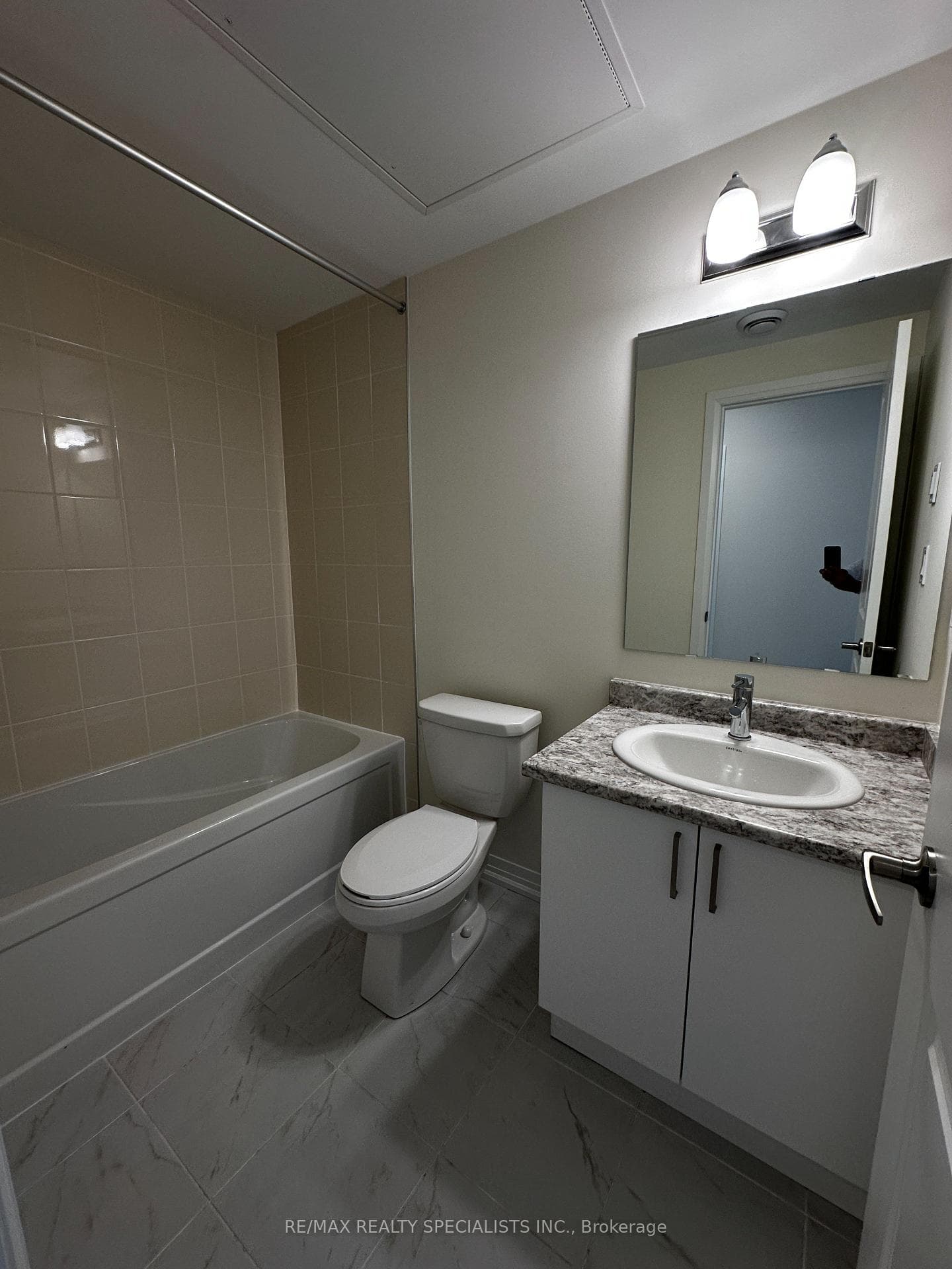 145 Tapscott Road Unit 18 photo 22