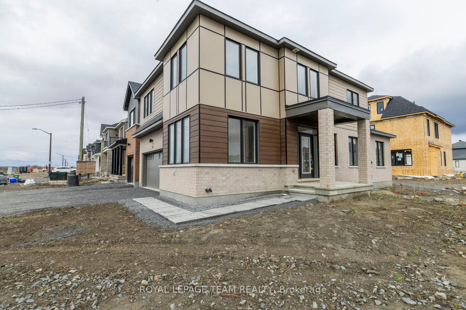 296 SAPLING Grove photo 2