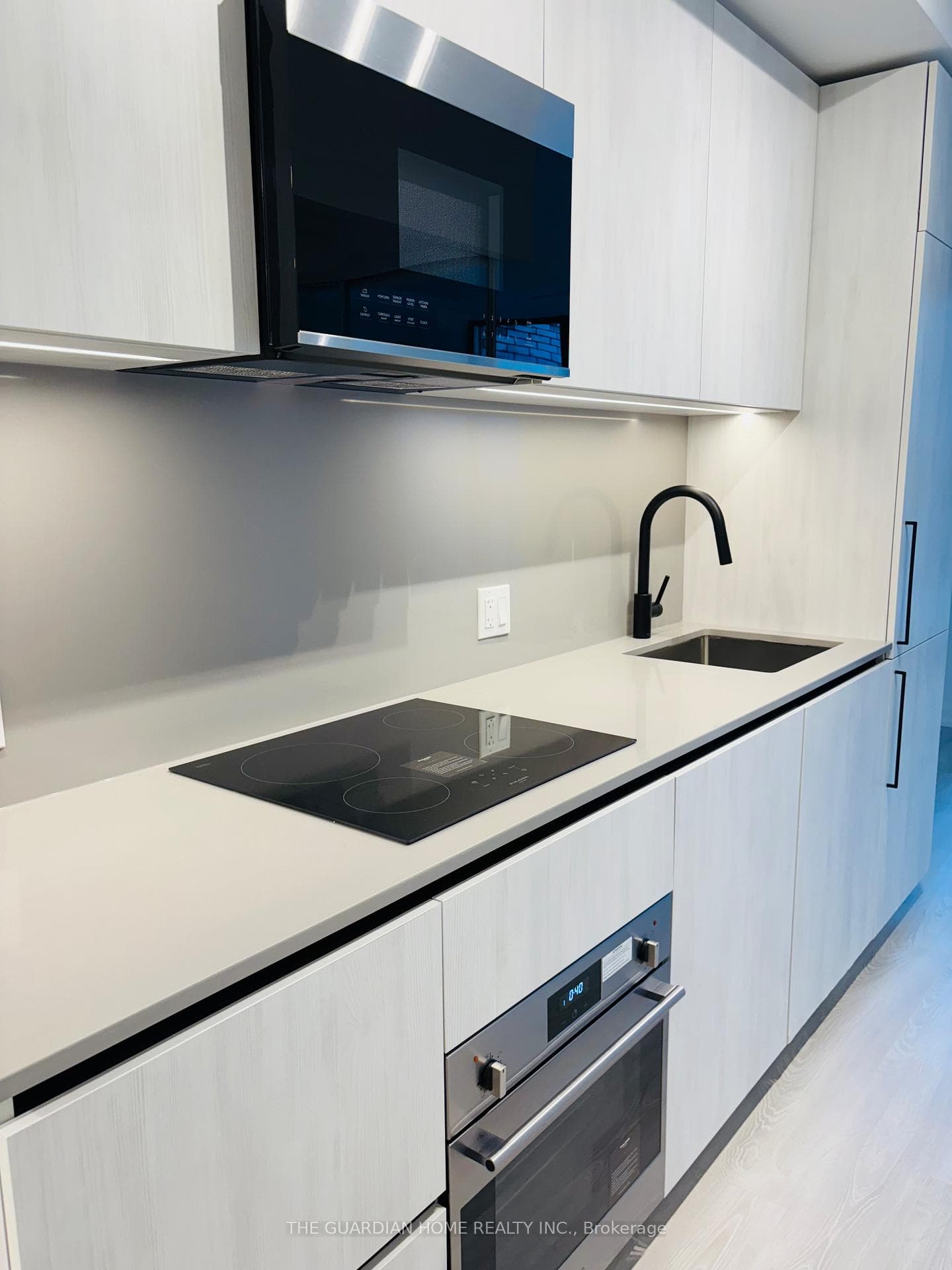 35 Parliament Street Unit 230 photo 4