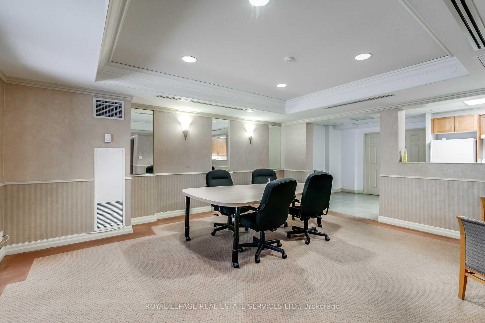 55 Bloor Street Unit 1006 photo 25