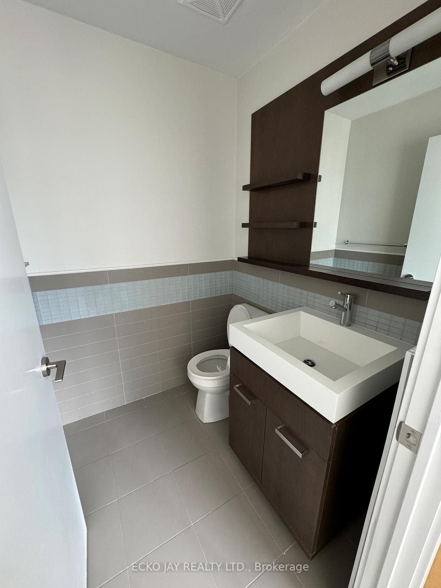295 Adelaide Street Unit 1102 photo 13
