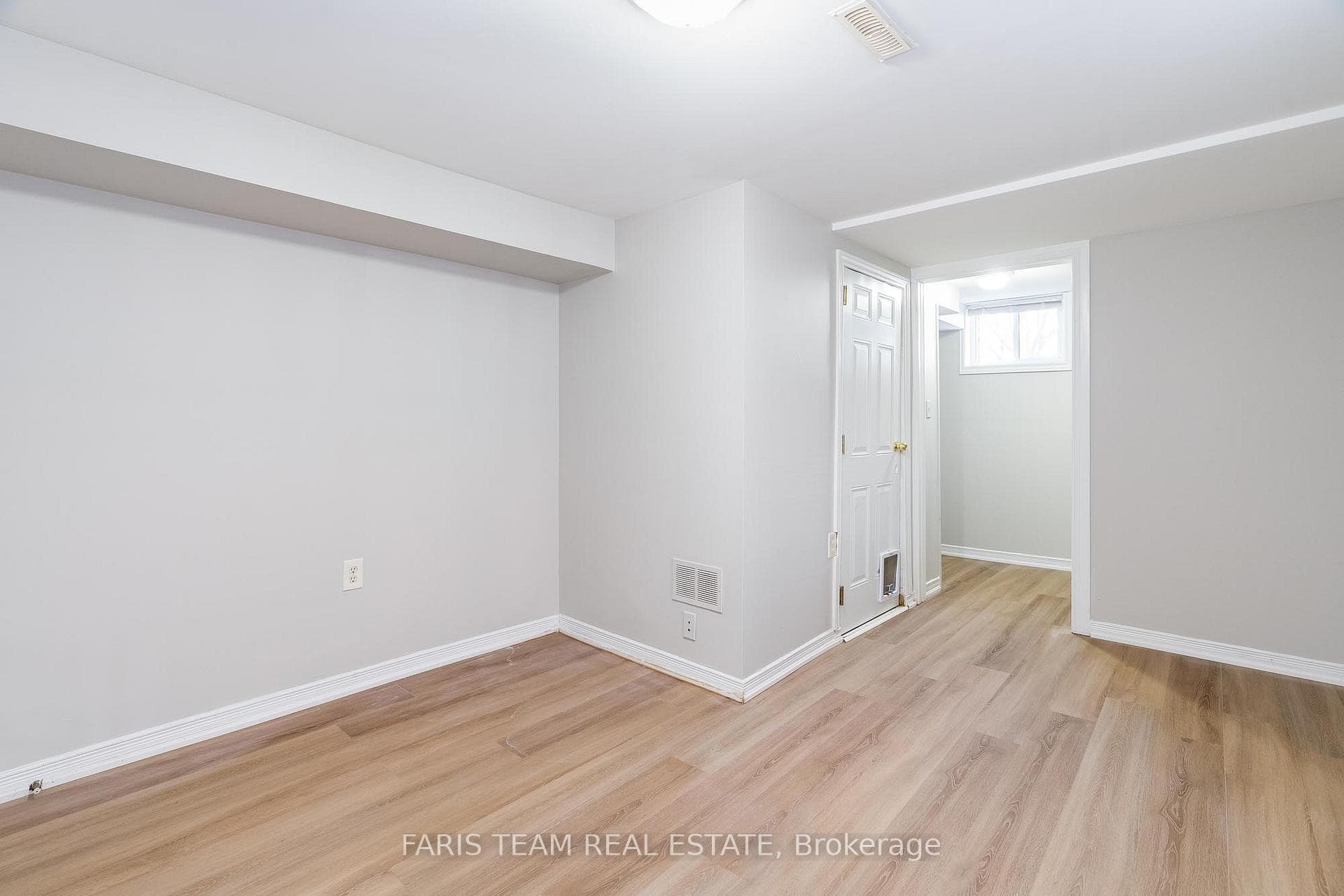 395 Raymond Avenue photo 20