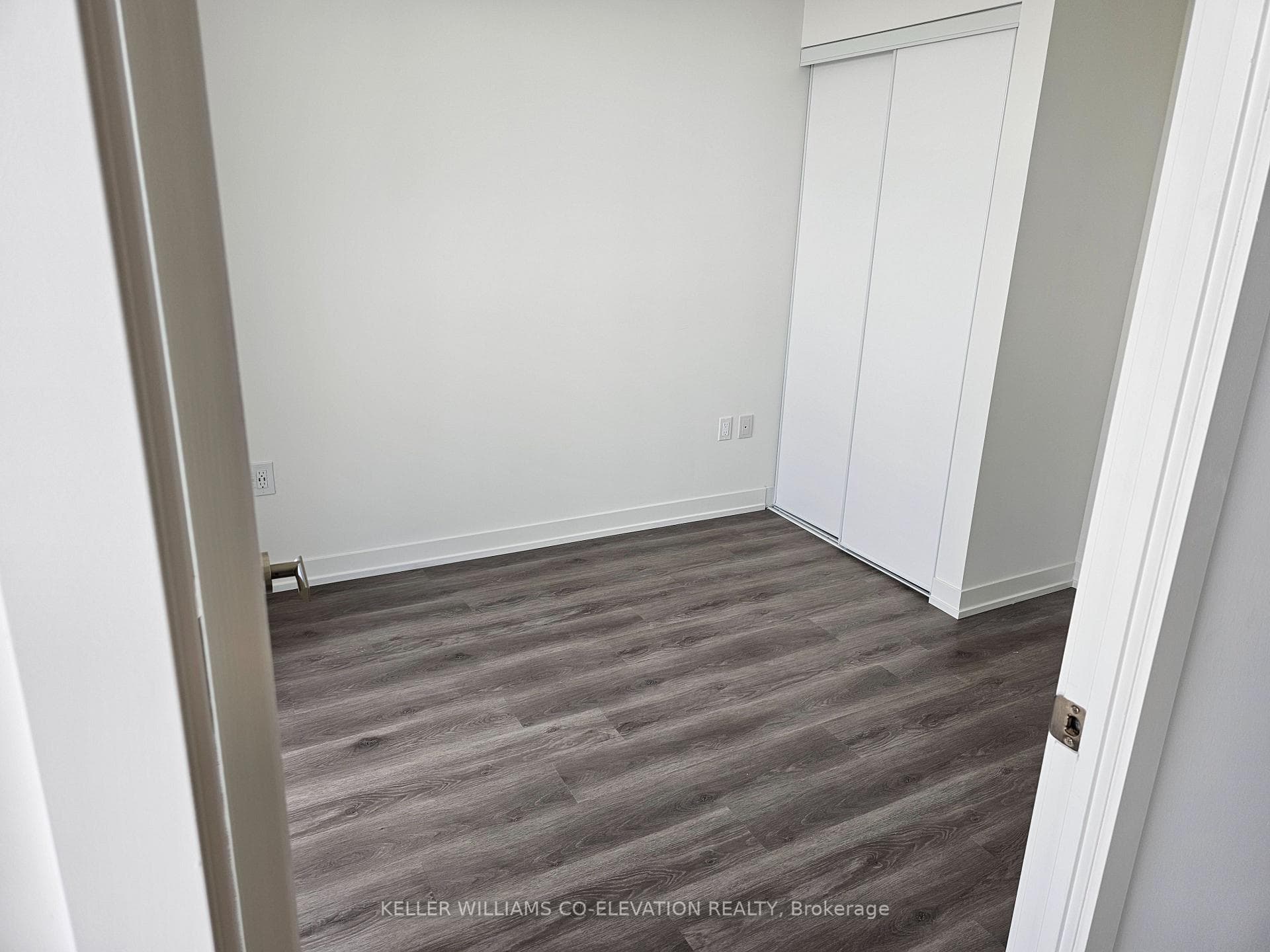 138 Downes Street Unit 6107 photo 11